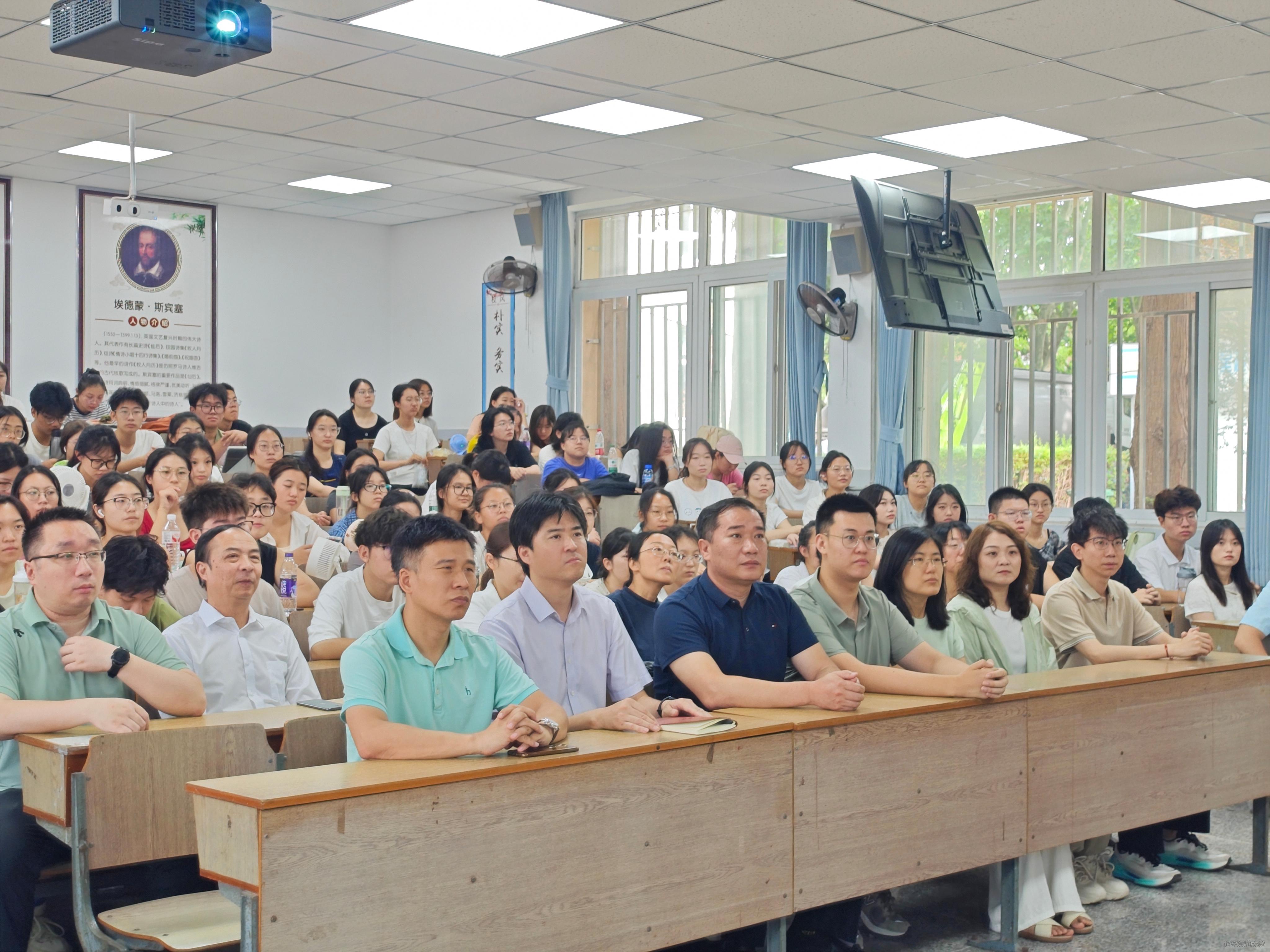酷爱成人网
组织师生观看纪念中国人民抗日战争暨世界反法西斯战争胜利80周年大会